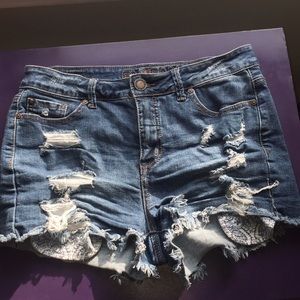 Super cute distressed jean shorts